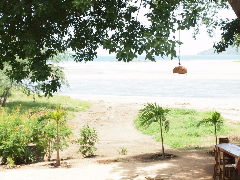 Hotel Casa Blanca Tamarindo Kültér fotó