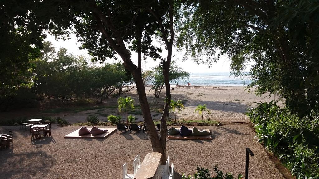 Hotel Casa Blanca Tamarindo Kültér fotó