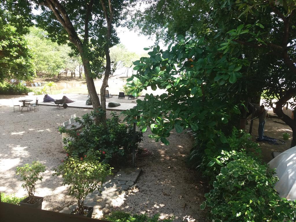 Hotel Casa Blanca Tamarindo Kültér fotó