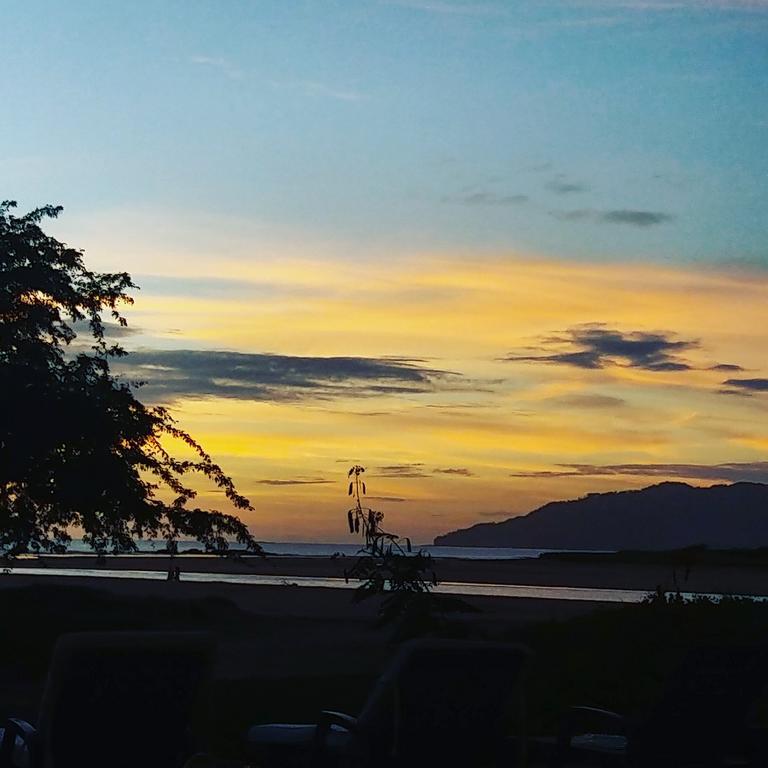 Hotel Casa Blanca Tamarindo Kültér fotó