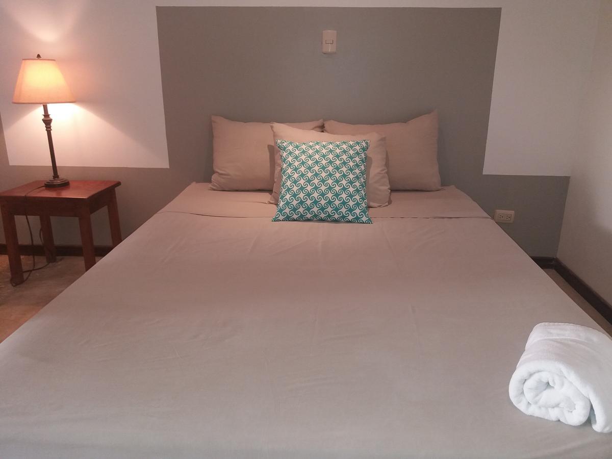 Hotel Casa Blanca Tamarindo Kültér fotó