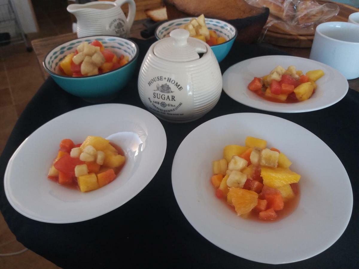Hotel Casa Blanca Tamarindo Kültér fotó