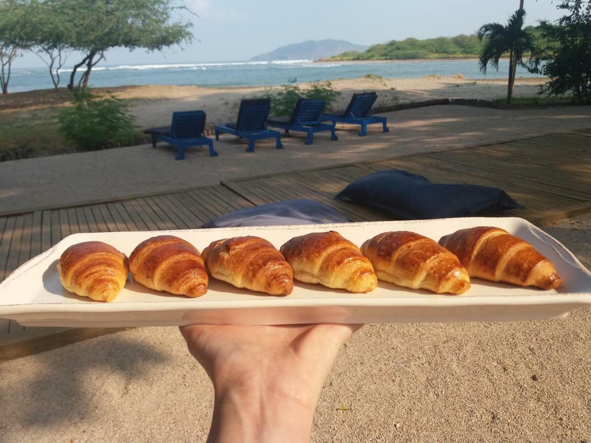 Hotel Casa Blanca Tamarindo Kültér fotó